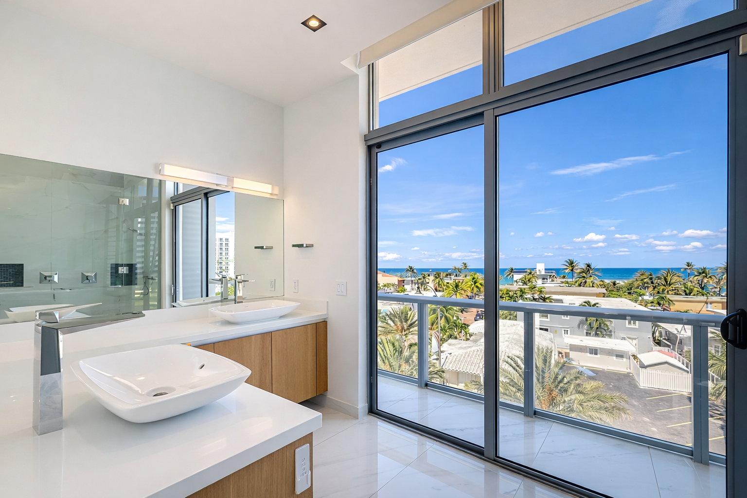 Primary spa bathroom with ocean view